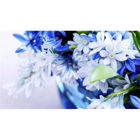 Blue And White Flowers 5D DIY Paint By Diamond Kit